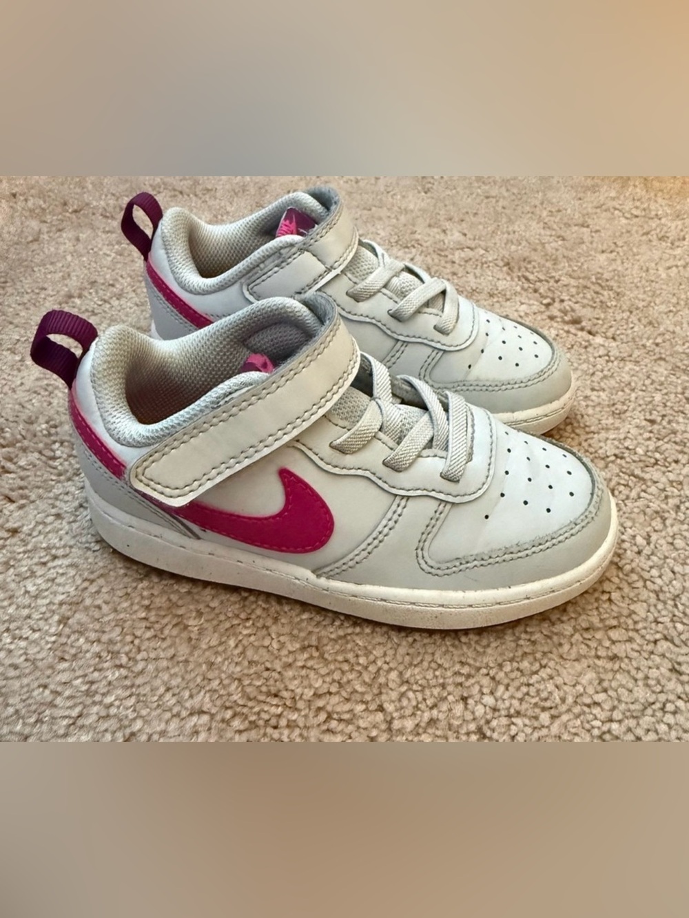 Nike Kids White and Pink Low-Top Sneaker (Size 9C)